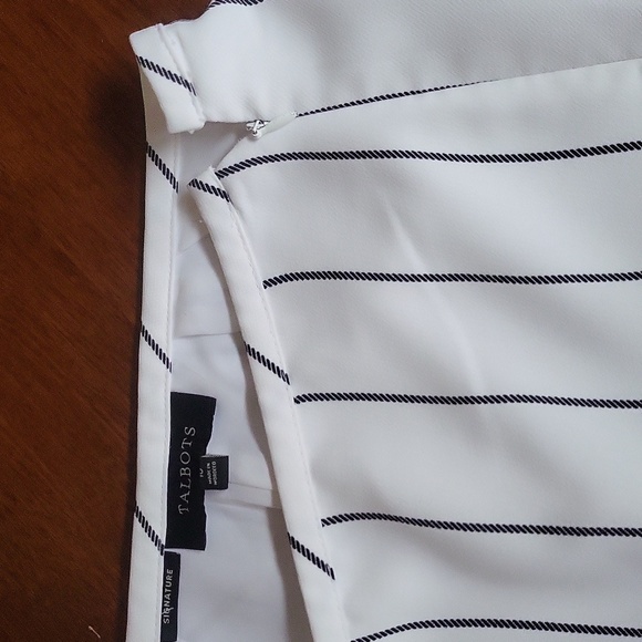 Talbots White Wide Leg Pants with High-Waisted Design.Size 10 - Picture 10 of 10